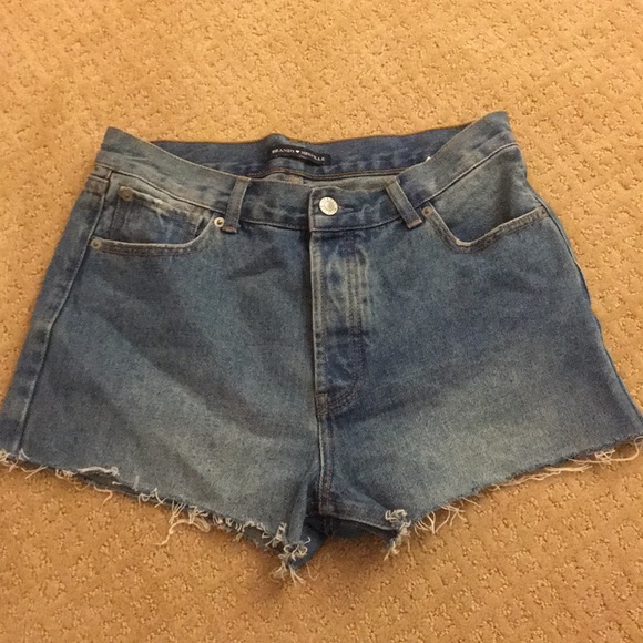 Brandy Melville Pants - Brandy Melville shorts